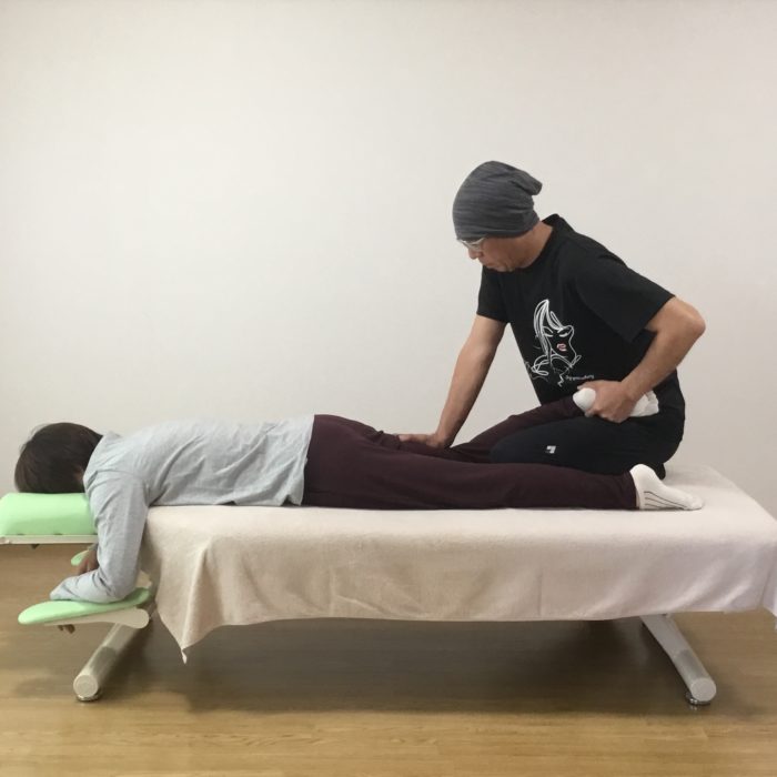 慢性腰痛に最も効果のある筋膜グリップテクニック